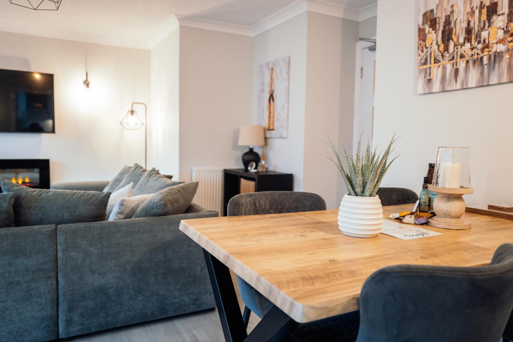 Bellman'S Hideaway With Lake View, Pet Friendly Bowness-on-Windermere Exterior photo