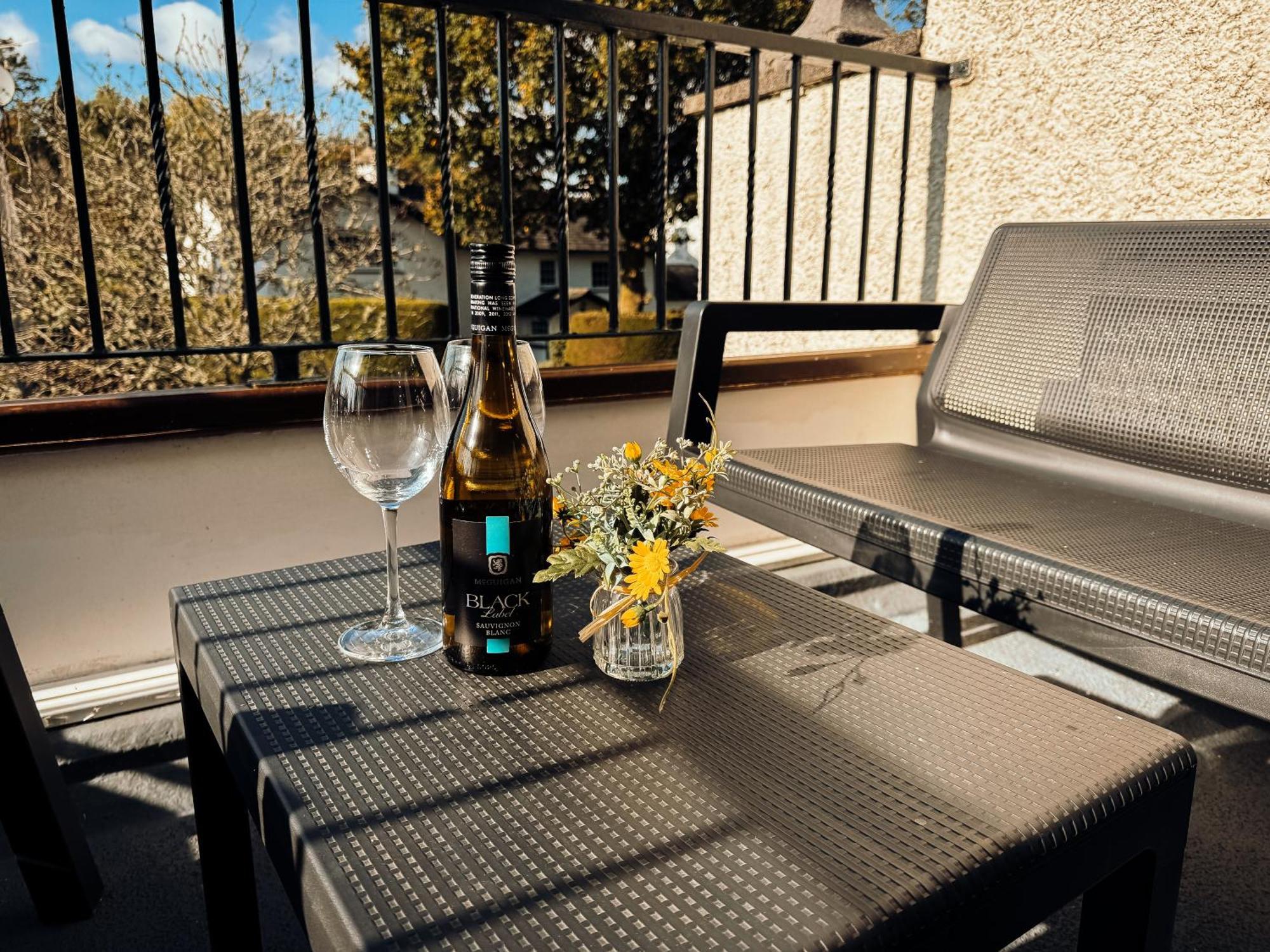 Bellman'S Hideaway With Lake View, Pet Friendly Bowness-on-Windermere Exterior photo