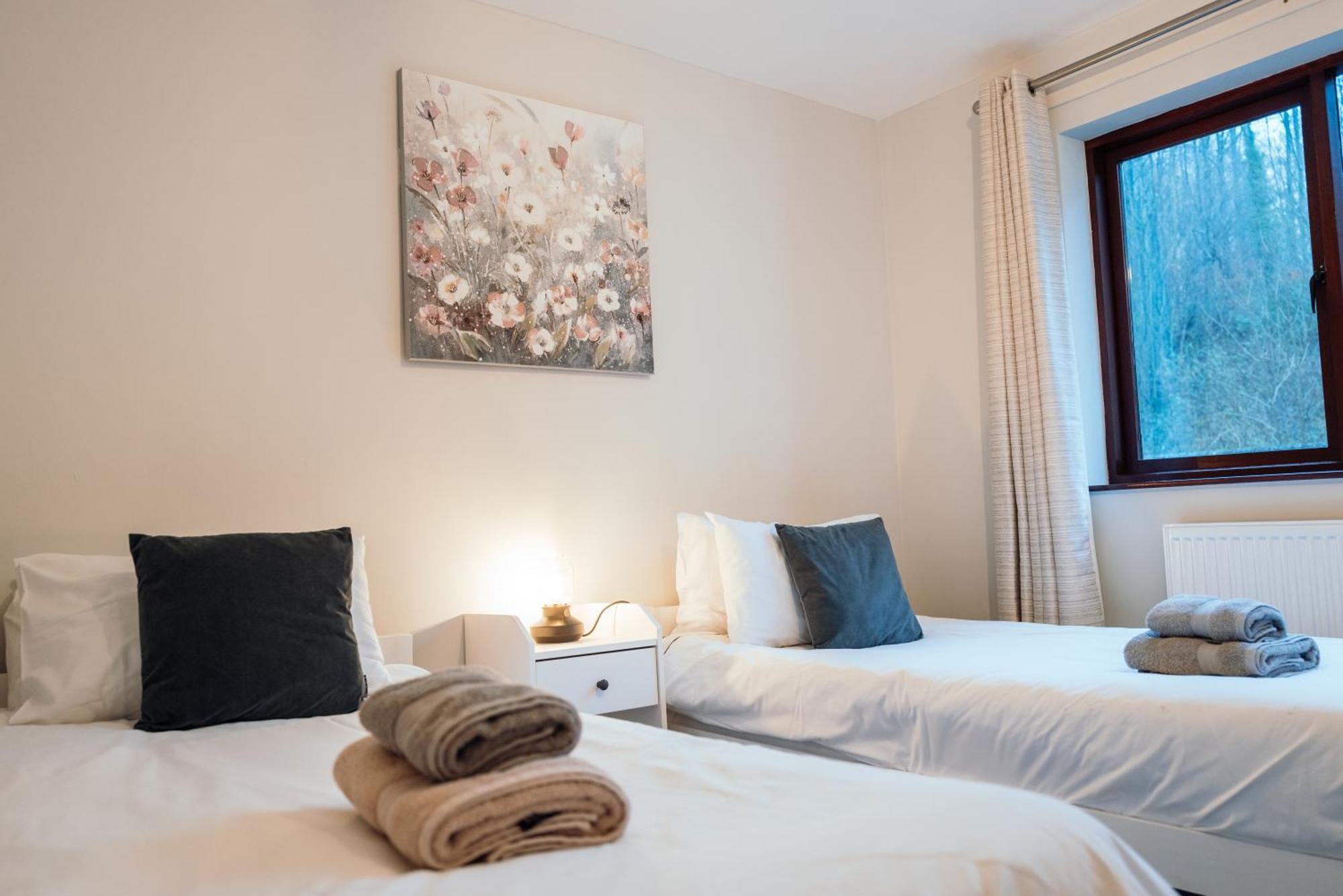 Bellman'S Hideaway With Lake View, Pet Friendly Bowness-on-Windermere Exterior photo